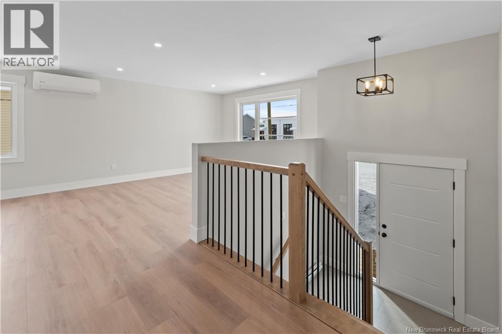283 Maccoun Street, Moncton, New Brunswick  E1K 0A1 - Photo 3 - NB137324