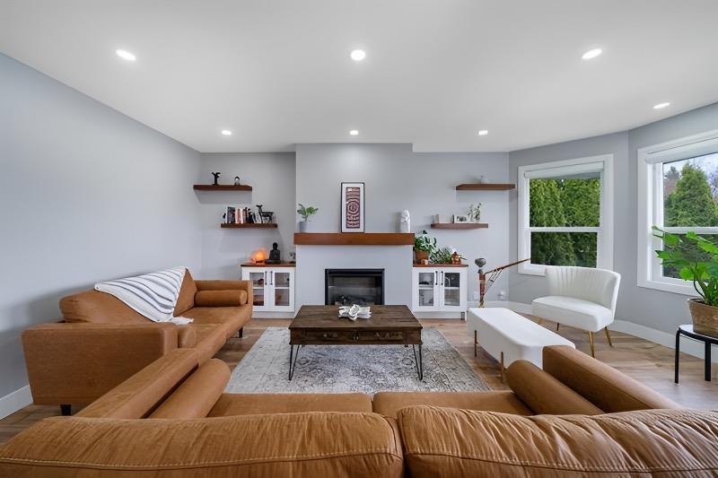 9482 153 Street, Surrey, British Columbia  V3R 9C7 - Photo 3 - R3107912