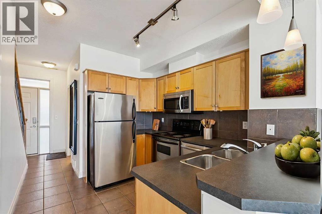 15, 117 Rockyledge View Nw, Calgary, Alberta  T3G 5X1 - Photo 5 - A2278263