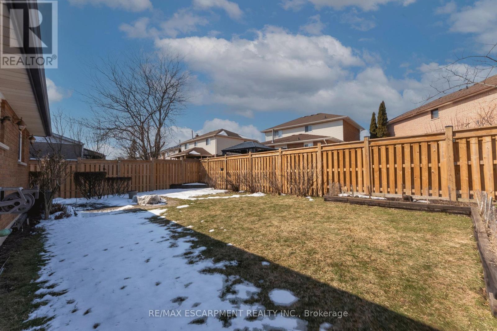 115 First Road W, Hamilton, Ontario  L8J 2S6 - Photo 23 - X12836106