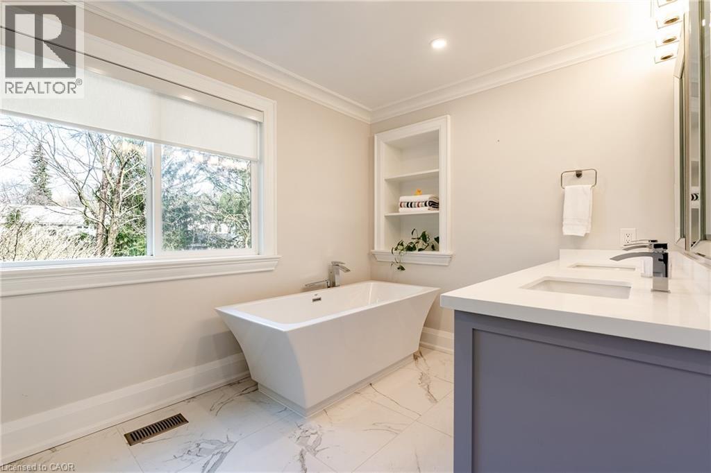 327 Macdonald Road, Oakville, Ontario  L6J 2A8 - Photo 19 - 40821897