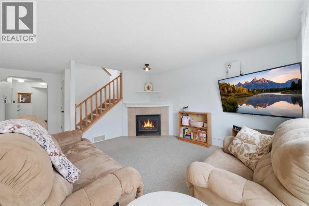 62 New Brighton Circle Se, Calgary, Alberta  T2Z 4B3 - Photo 2 - A2301403