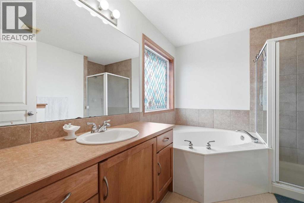 62 New Brighton Circle Se, Calgary, Alberta  T2Z 4B3 - Photo 20 - A2301403