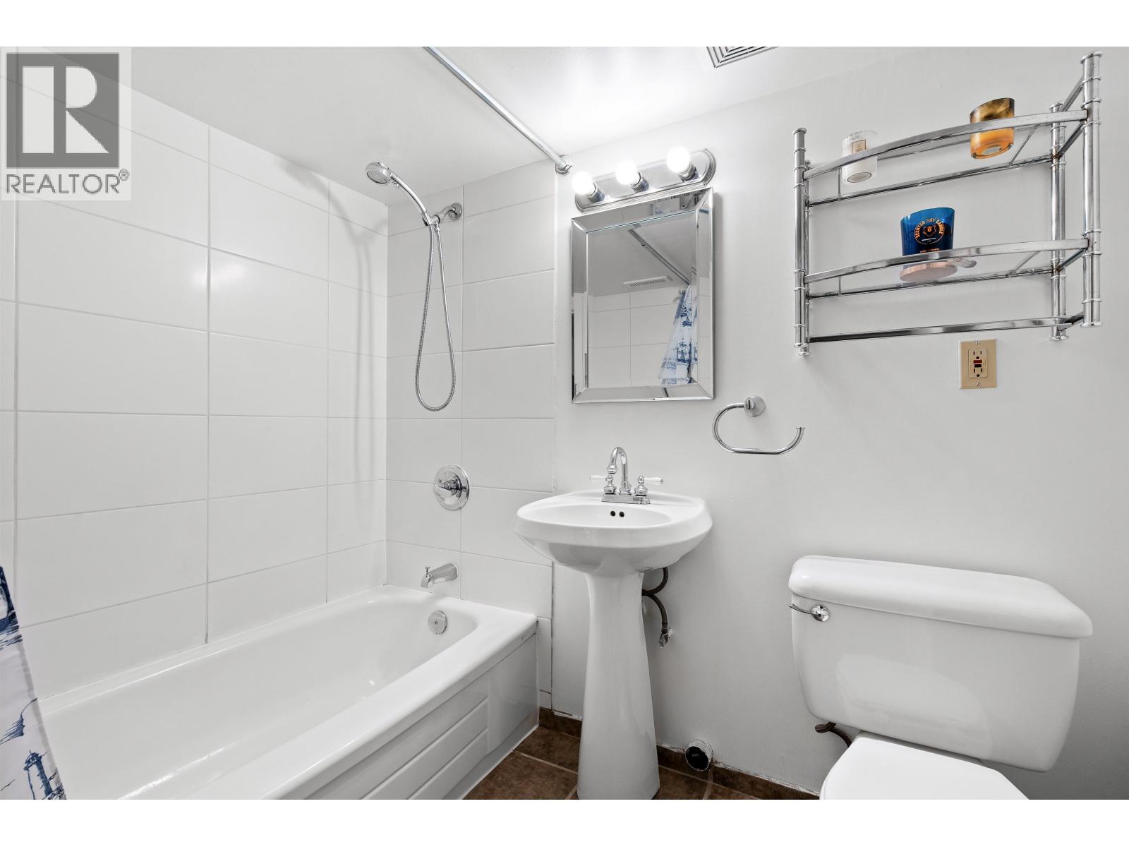 1829 1831 W 2nd Avenue, Vancouver, British Columbia  V6J 1J1 - Photo 29 - R3112819