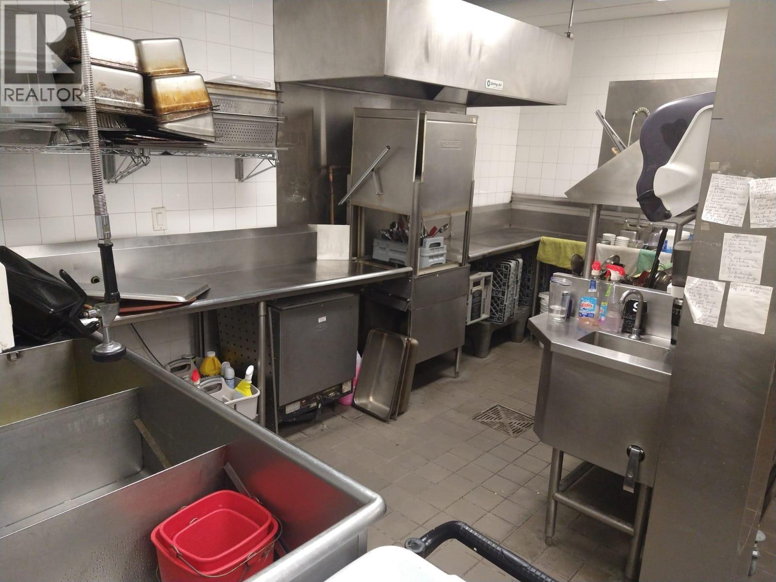 11324 Confidential Street, Port Coquitlam, British Columbia  V0V 0V0 - Photo 5 - C8077995