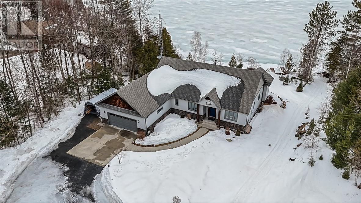 82 Bobcat Trail W, Elliot Lake, Ontario  P5A 2S9 - Photo 3 - 2127195