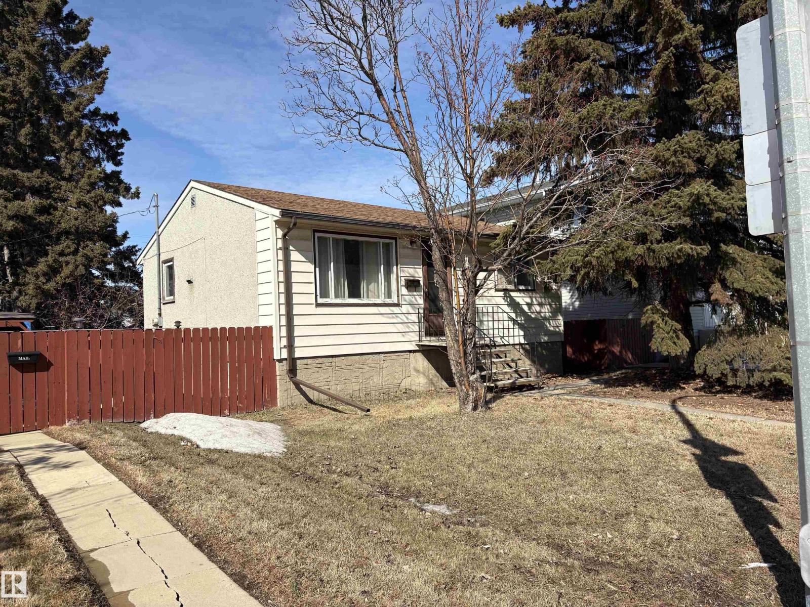 10916 151 ST NW, Edmonton, Alberta