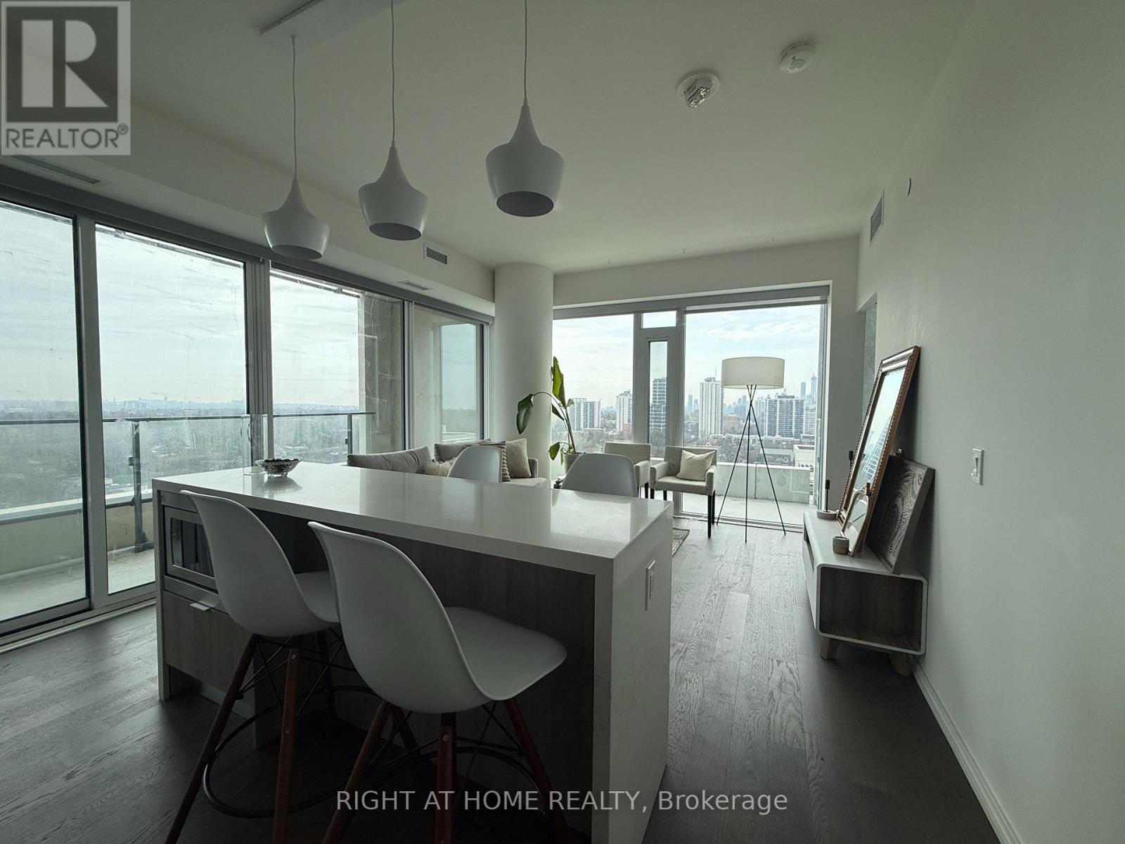 2004 - 5 Soudan Avenue, Toronto, Ontario  M4S 0B1 - Photo 5 - C13013916