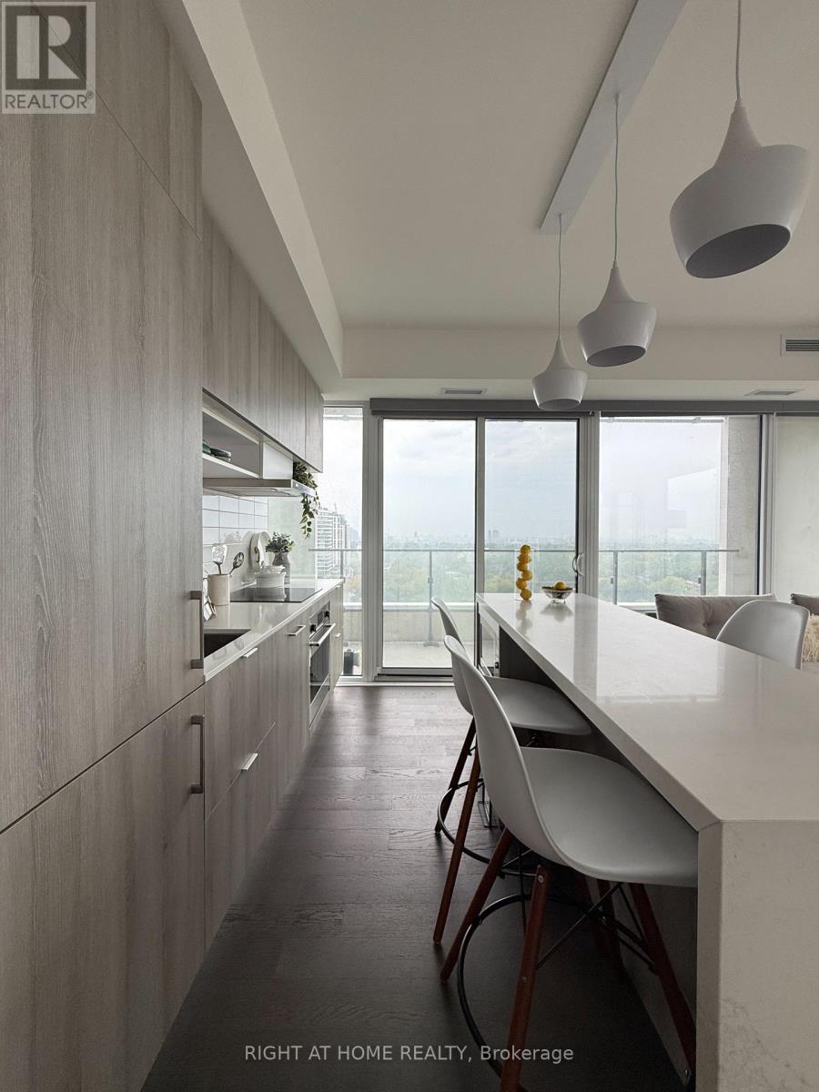 2004 - 5 Soudan Avenue, Toronto, Ontario  M4S 0B1 - Photo 8 - C13013916