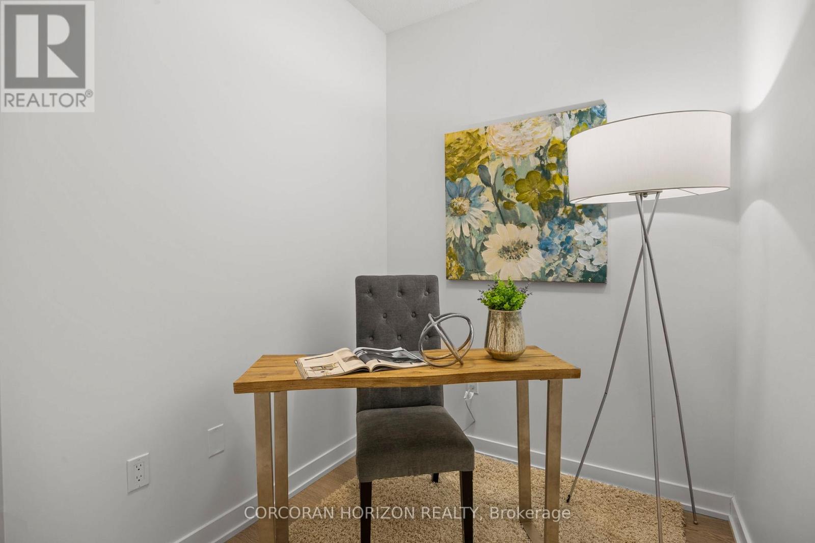 210 - 99 John Street, Toronto, Ontario  M5V 0S6 - Photo 26 - C13013936