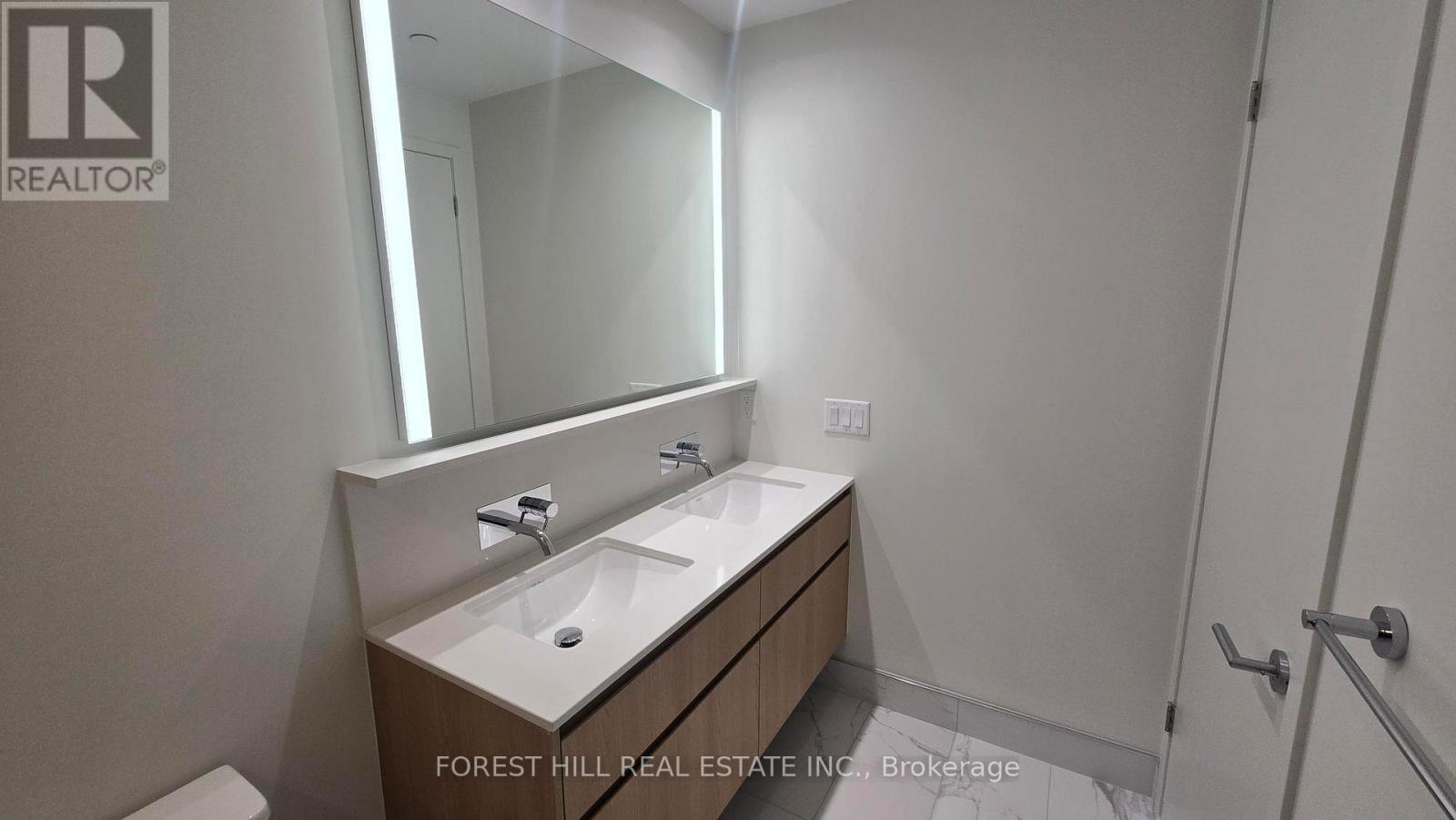 402 - 322 Dupont Street, Toronto, Ontario  M5R 0E3 - Photo 8 - C13013952