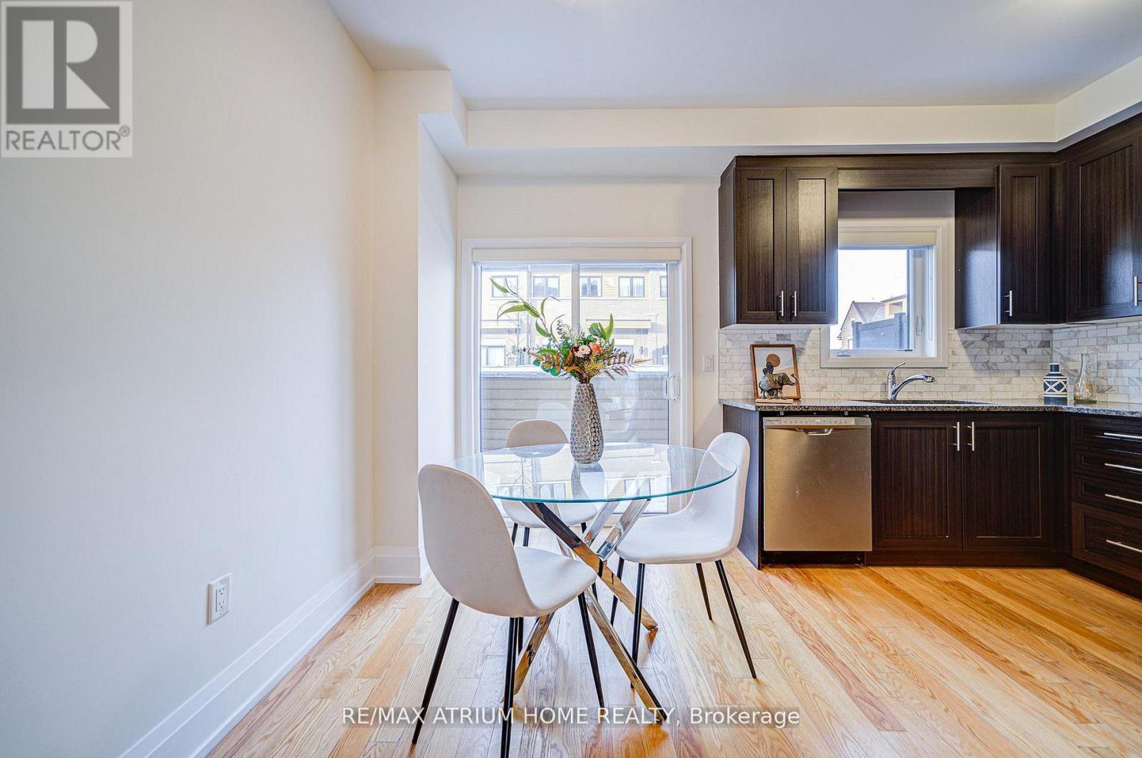 252b Finch Avenue E, Toronto (Newtonbrook East), Ontario  M2N 0K3 - Photo 12 - C13013956