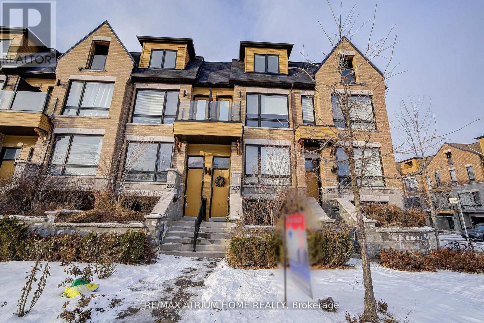 252b Finch Avenue E, Toronto (Newtonbrook East), Ontario  M2N 0K3 - Photo 2 - C13013956