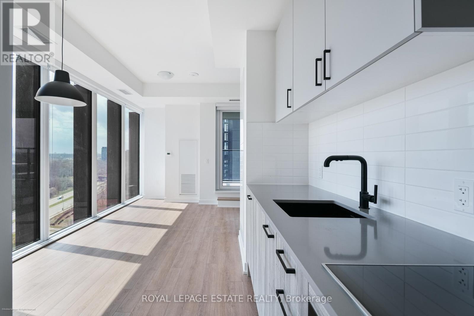 #1011 - 5 Quarrington Lane Lane, Toronto, Ontario  M3C 0S5 - Photo 3 - C13013996