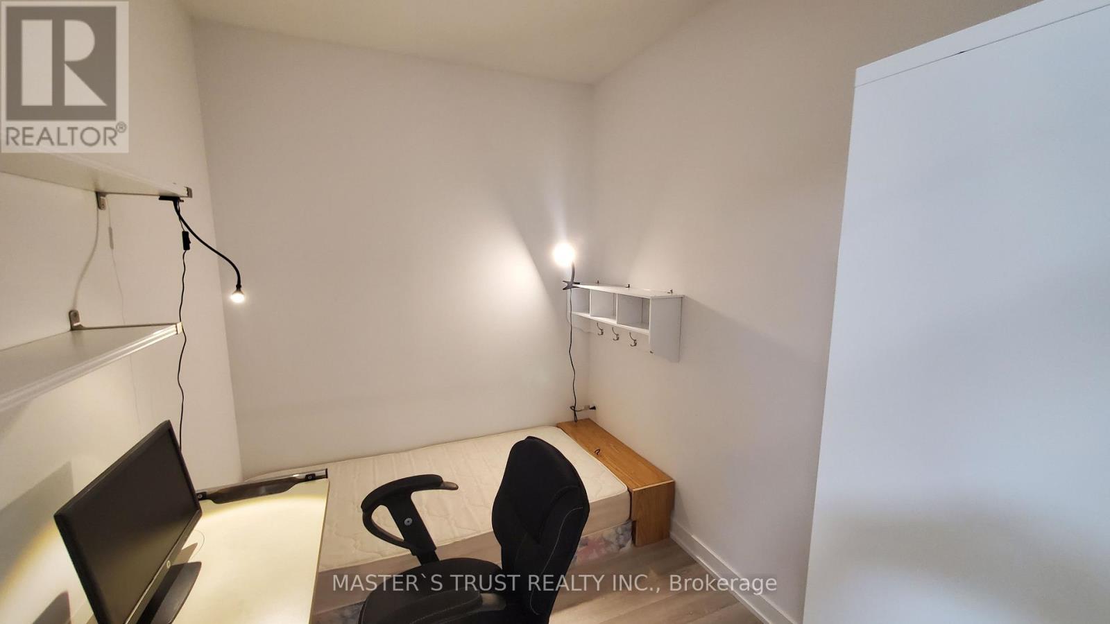 1020 - 238 Simcoe Street, Toronto, Ontario  M5T 1T4 - Photo 10 - C13014016