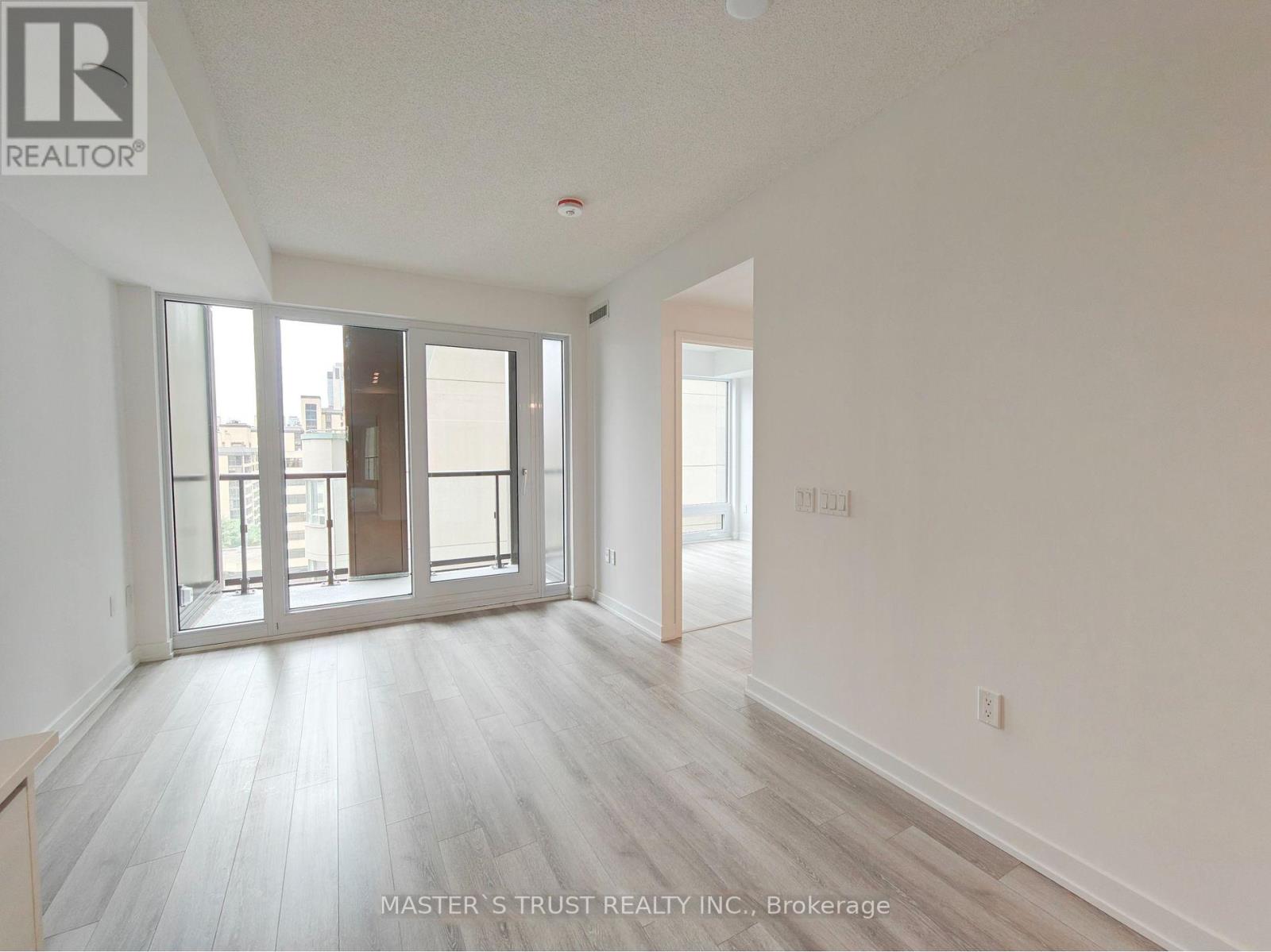 1020 - 238 Simcoe Street, Toronto, Ontario  M5T 1T4 - Photo 3 - C13014016