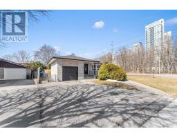 54 SARATOGA DRIVE, Toronto, Ontario