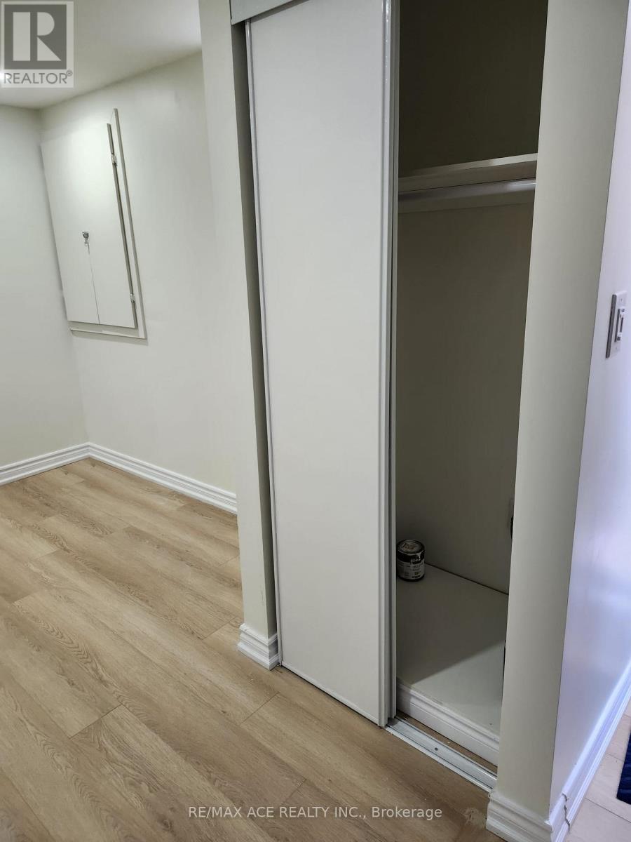 Bsmt - 101 Bathgate Drive, Toronto, Ontario  M1C 1T7 - Photo 10 - E13013930