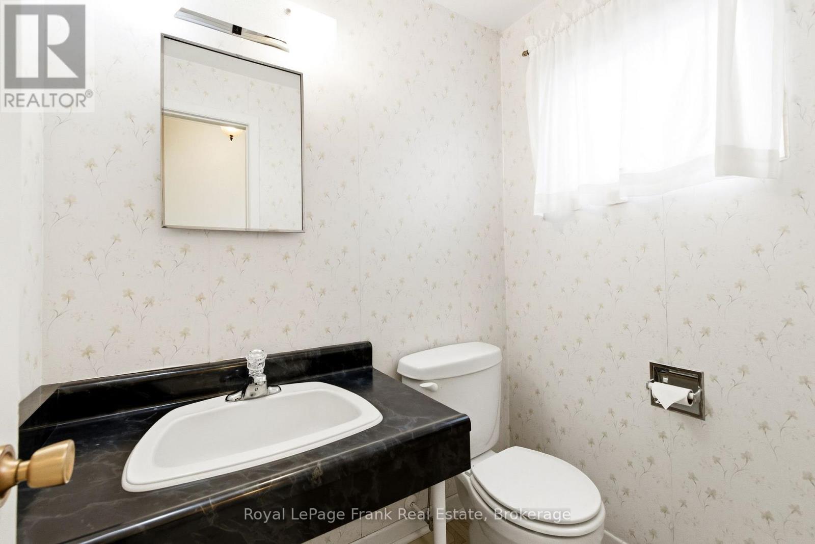 2 Callen Court, Ajax (South East), Ontario  L1S 3B1 - Photo 18 - E13013938