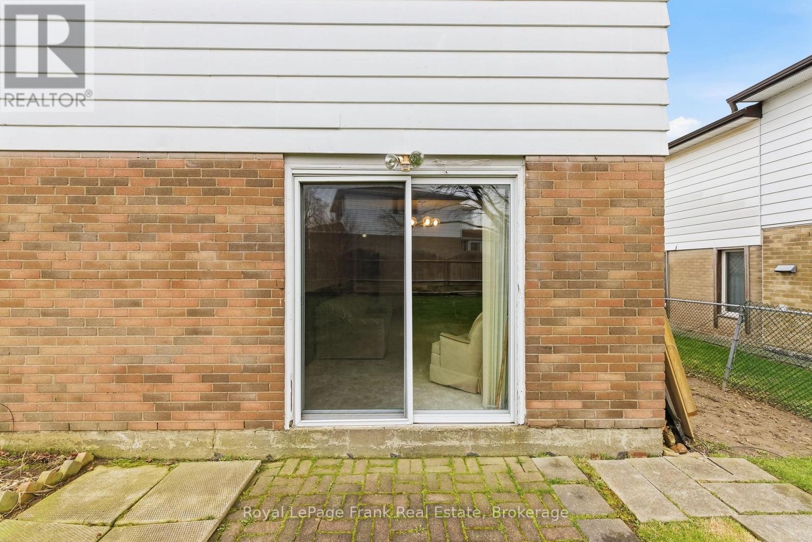 2 Callen Court, Ajax (South East), Ontario  L1S 3B1 - Photo 35 - E13013938