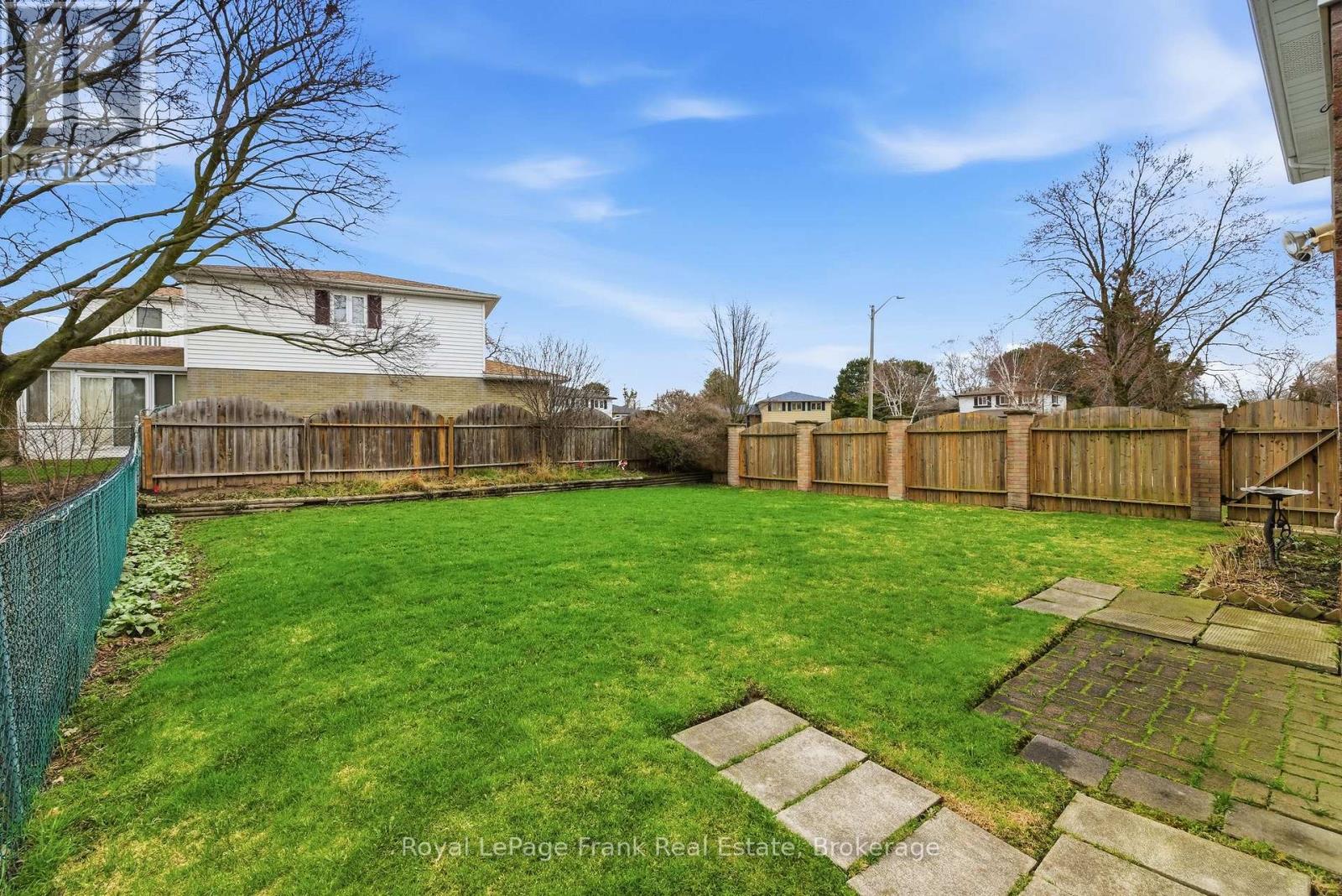 2 Callen Court, Ajax (South East), Ontario  L1S 3B1 - Photo 36 - E13013938