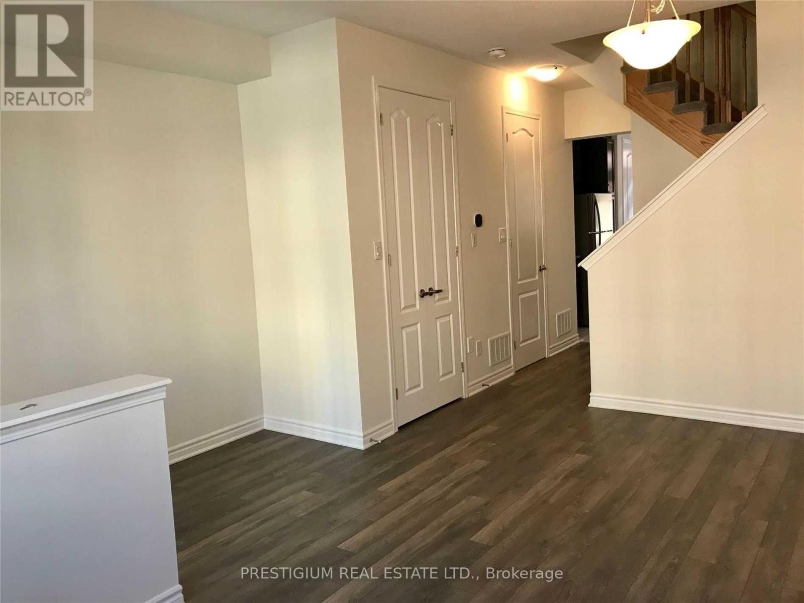 55 Jolly Way, Toronto, Ontario  M1P 0E2 - Photo 3 - E13014010