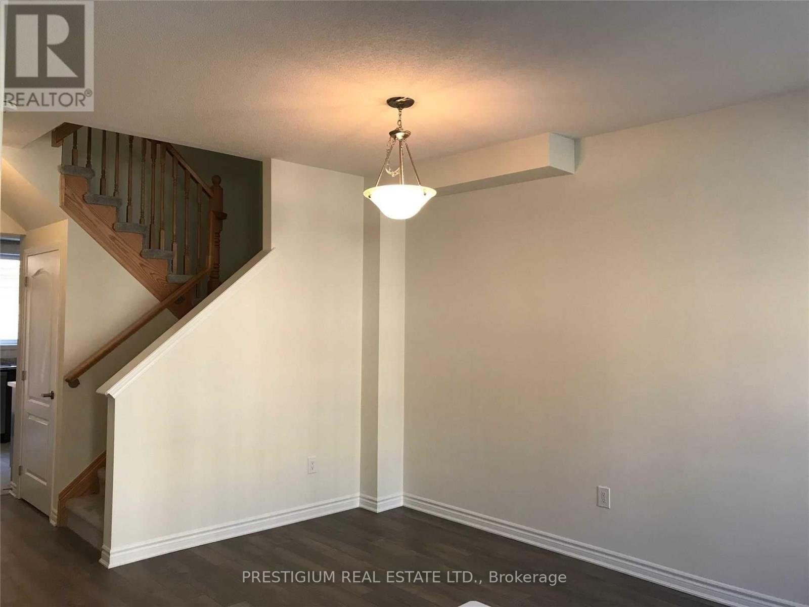 55 Jolly Way, Toronto, Ontario  M1P 0E2 - Photo 4 - E13014010