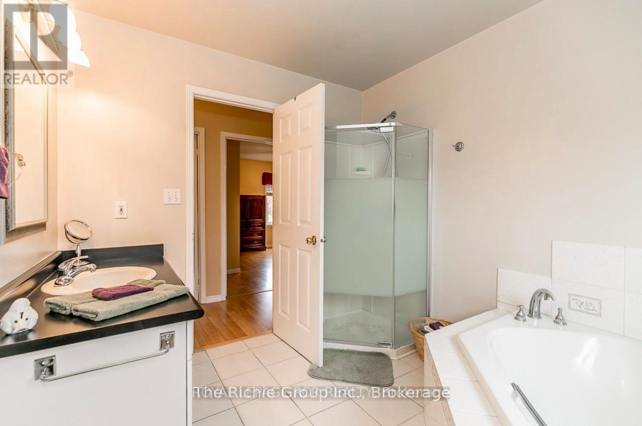 9375 County Rd 1 Road, Adjala-Tosorontio, Ontario  L0N 1P0 - Photo 8 - N13013886