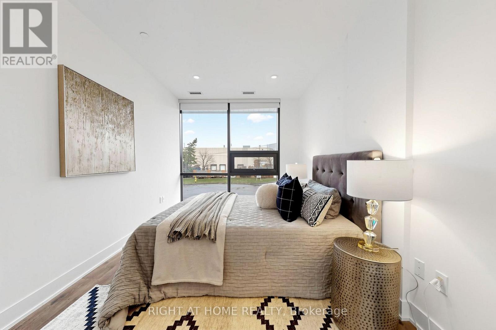 109 - 2908 Highway 7 Road, Vaughan, Ontario  L4K 0K5 - Photo 35 - N13013908