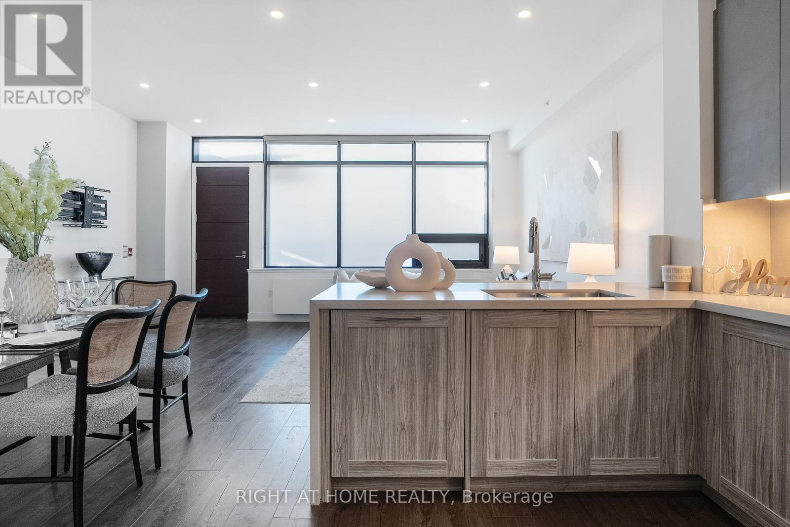 109 - 2908 Highway 7 Road, Vaughan, Ontario  L4K 0K5 - Photo 4 - N13013908