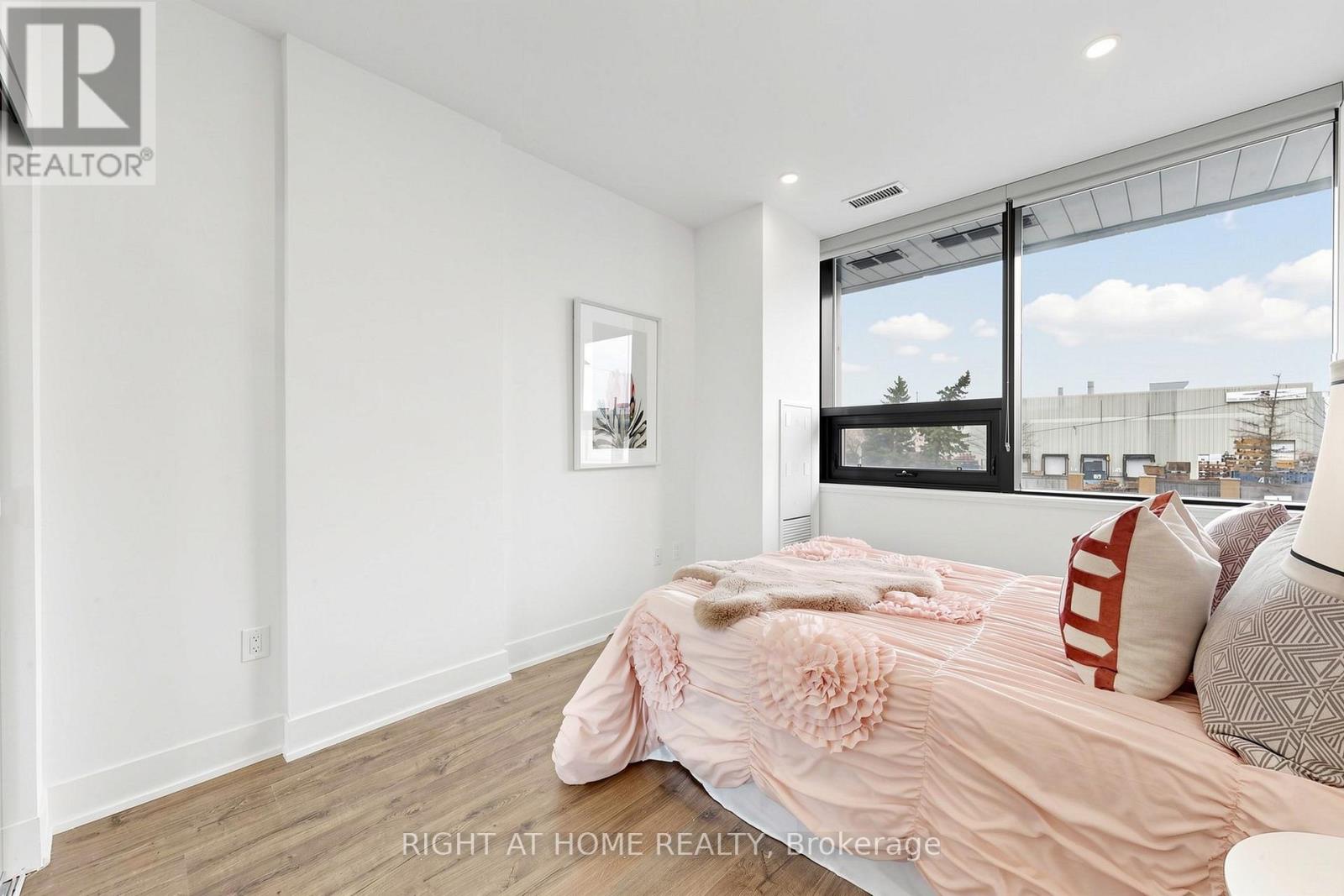 109 - 2908 Highway 7 Road, Vaughan, Ontario  L4K 0K5 - Photo 40 - N13013908