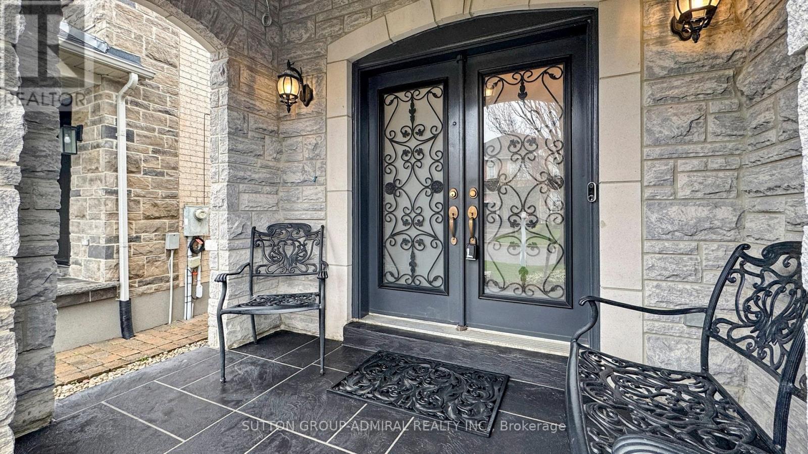 33 Calista Street, Vaughan, Ontario  L4H 3H8 - Photo 5 - N13013974