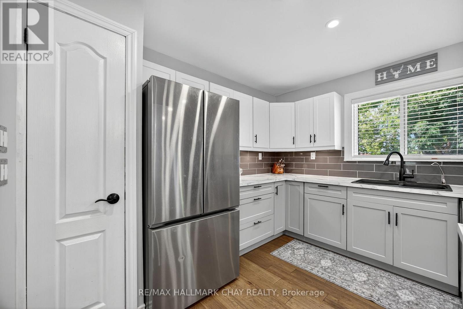 56 Briar Road, Barrie (Allandale Heights), Ontario  L4N 3M4 - Photo 10 - S13013906