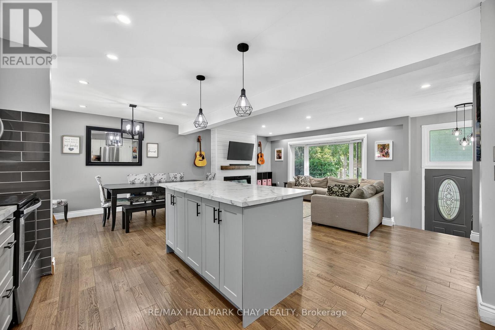 56 Briar Road, Barrie (Allandale Heights), Ontario  L4N 3M4 - Photo 12 - S13013906