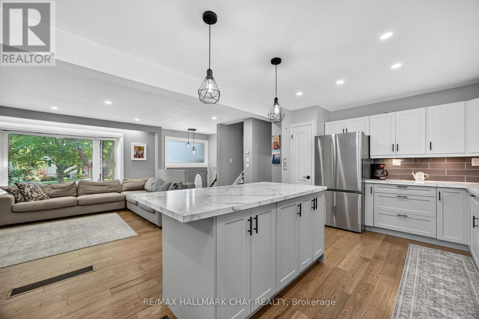 56 Briar Road, Barrie (Allandale Heights), Ontario  L4N 3M4 - Photo 13 - S13013906