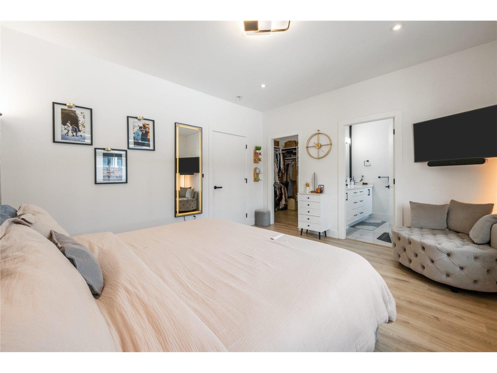 16737 15a Avenue, Surrey, British Columbia  V3S 9X7 - Photo 16 - R3111614