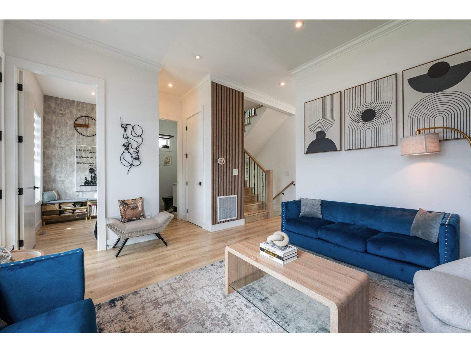 16737 15a Avenue, Surrey, British Columbia  V3S 9X7 - Photo 3 - R3111614