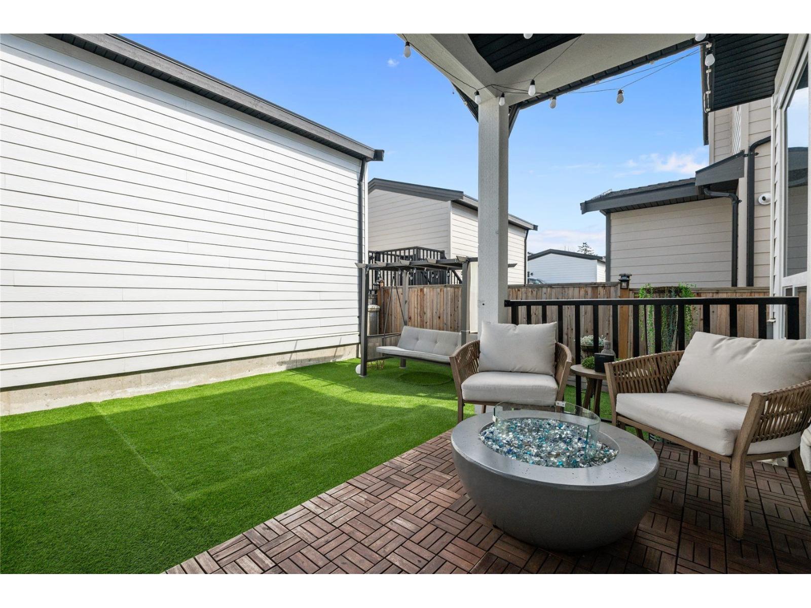 16737 15a Avenue, Surrey, British Columbia  V3S 9X7 - Photo 27 - R3111614