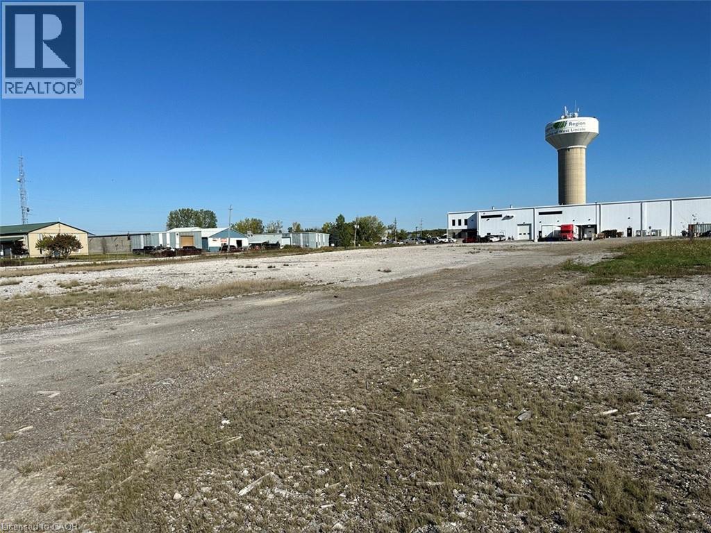 2691 Clifford Street, West Lincoln, Ontario  L0R 2A0 - Photo 3 - 40819132