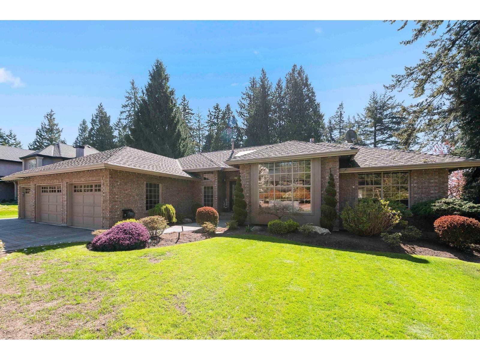 12076 57 Avenue, Surrey, British Columbia  V3X 2S4 - Photo 1 - R3112200