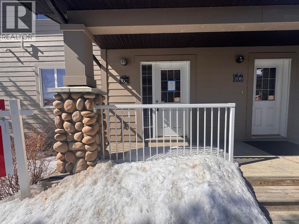 102, 109 Fontaine Crescent, Fort Mcmurray, Alberta  T9H 0B1 - Photo 1 - A2302767