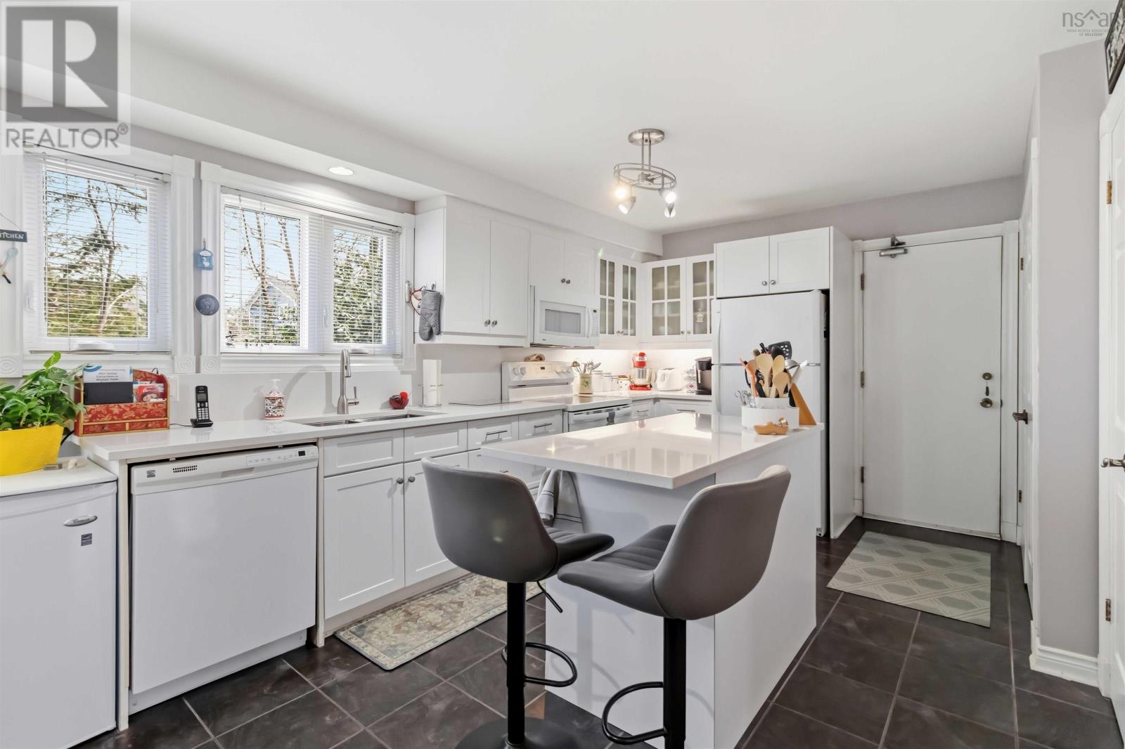 198 Cresthaven Drive, Halifax, Nova Scotia  B3M 4B4 - Photo 13 - 202606649