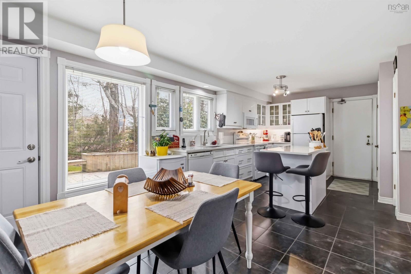 198 Cresthaven Drive, Halifax, Nova Scotia  B3M 4B4 - Photo 10 - 202606649