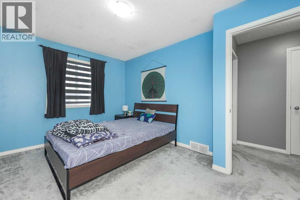 56 Evansbrooke Landing, Calgary, Alberta  T3P 1G5 - Photo 17 - A2301292