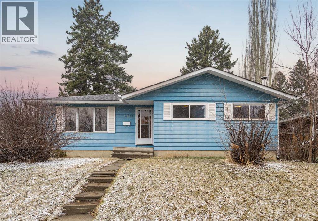 4823 Vanguard Road NW, Calgary, Alberta  T3A 0R5 - Photo 2 - A2302774