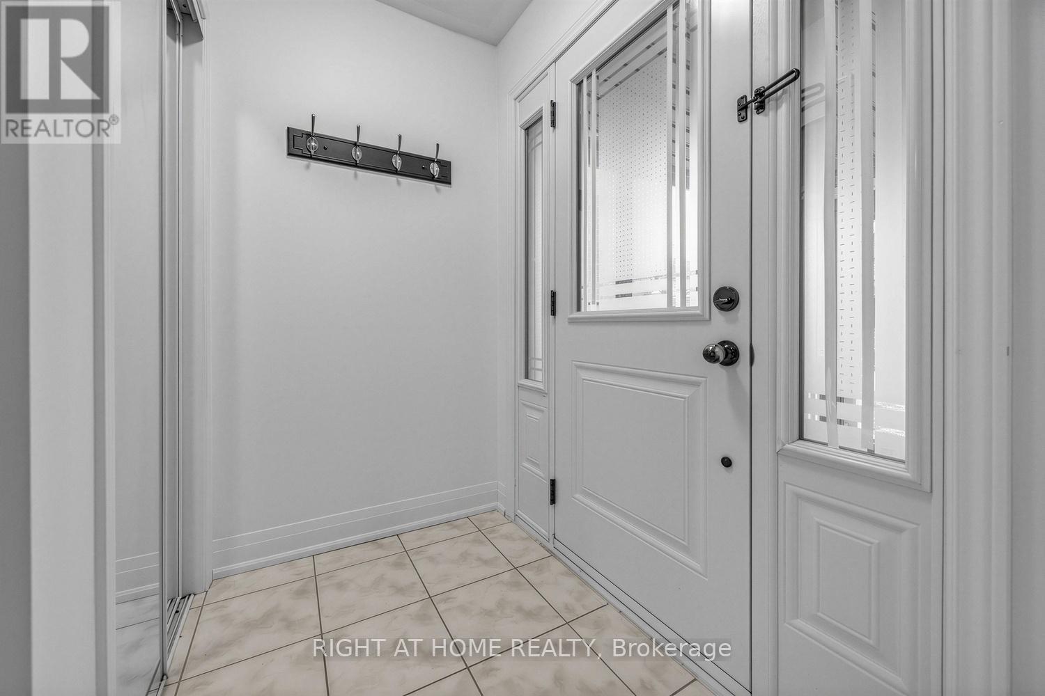 3162 Rock Harbour Road, Mississauga, Ontario  L5B 4G7 - Photo 6 - W13013892