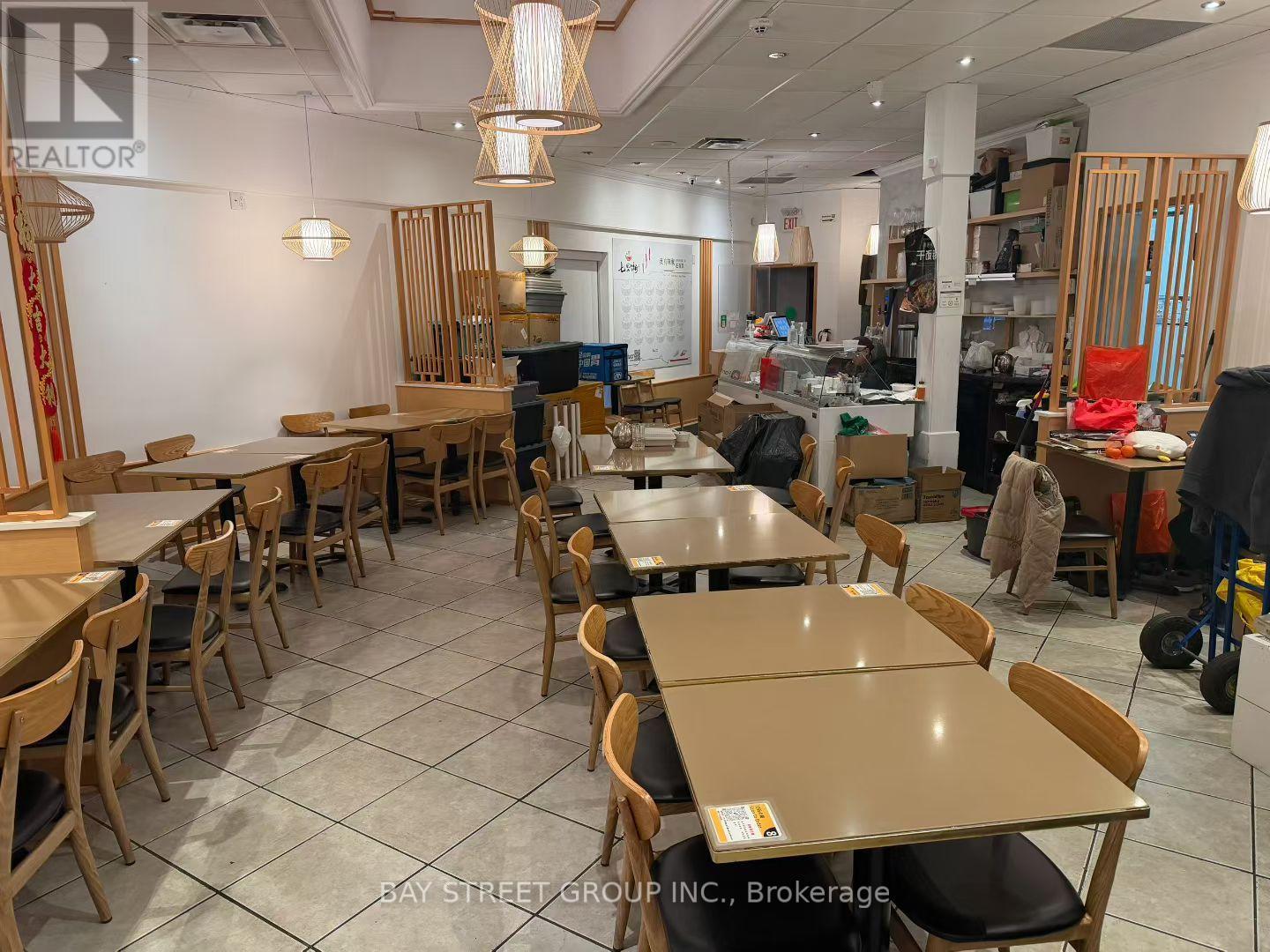 9 - 1100 Dundas Street W, Mississauga, Ontario  L5C 4E7 - Photo 4 - W13013944