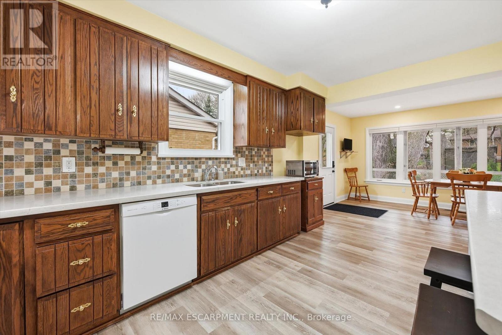 2191 Mount Royal Avenue, Burlington, Ontario  L7P 1R7 - Photo 6 - W13013950