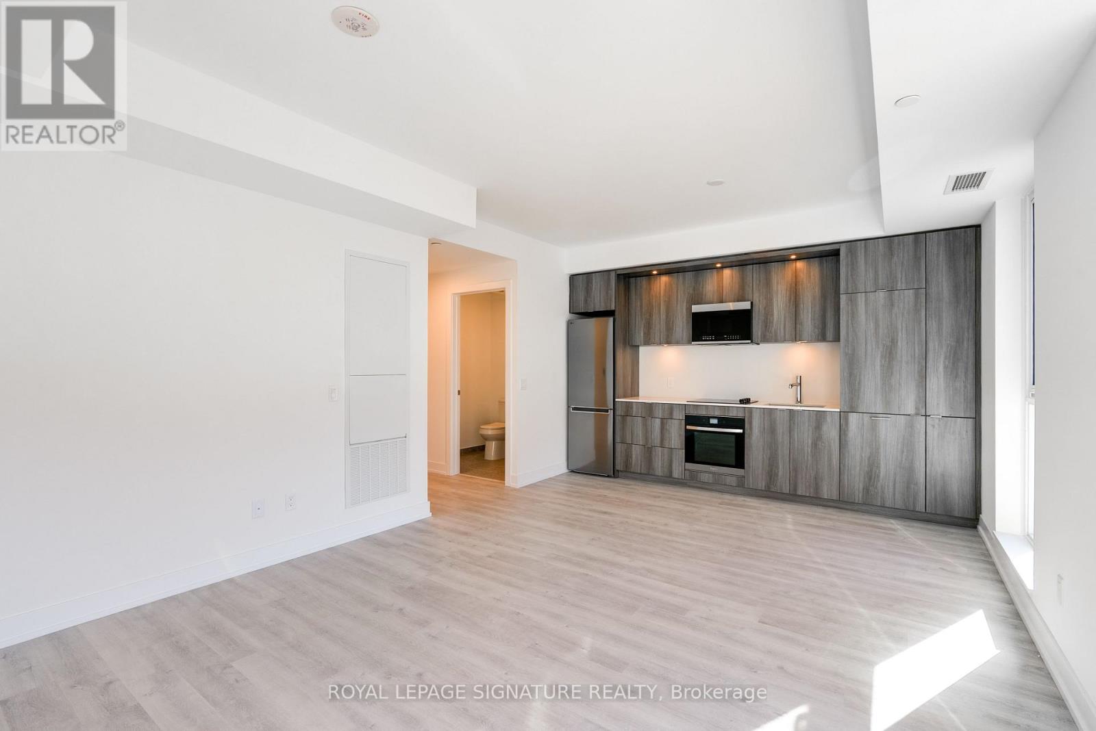 219 - 25 Cordova Avenue, Toronto, Ontario  M9A 0E5 - Photo 2 - W13013960