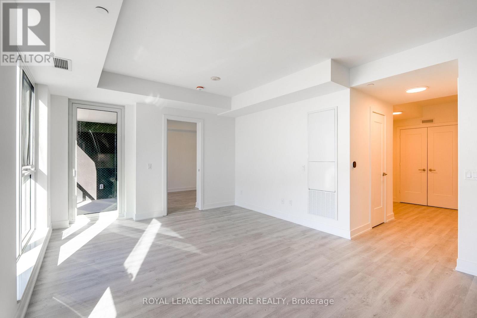 219 - 25 Cordova Avenue, Toronto, Ontario  M9A 0E5 - Photo 4 - W13013960